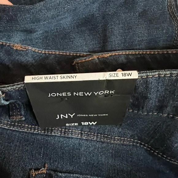 Jones New York High Waist Skinny Jeans - Picture 8 of 8